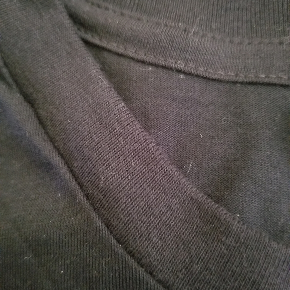 NWOT Darker Waves Festival Tears For Fear blk S/S V-neck t-shirt - Picture 8 of 11